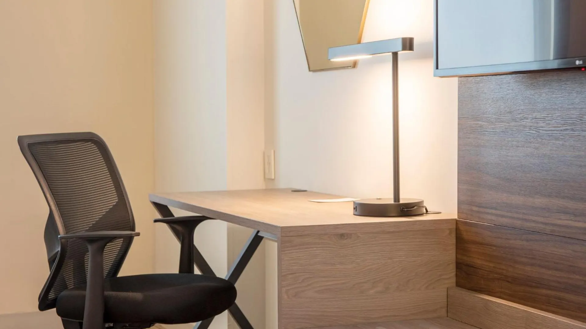 Holiday Inn Express Guadalajara Iteso By Ihg Zapopan Μεξικό
