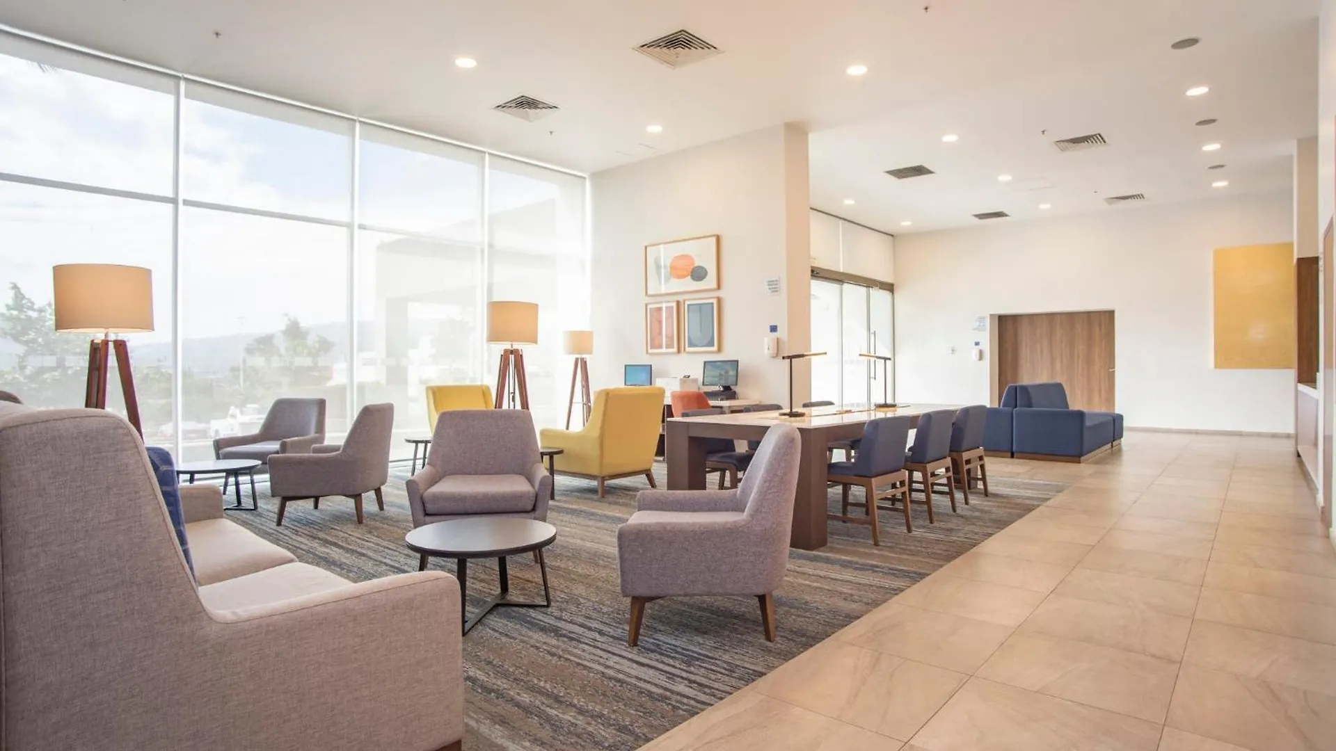 Holiday Inn Express Guadalajara Iteso By Ihg Zapopan Ξενοδοχείο