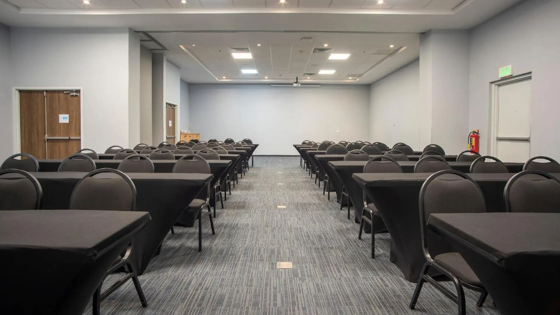 Holiday Inn Express Guadalajara Iteso By Ihg Zapopan Ξενοδοχείο